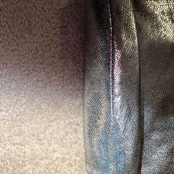 Small Silver Crossbody/shoulder Bag  - Picture 9 of 11